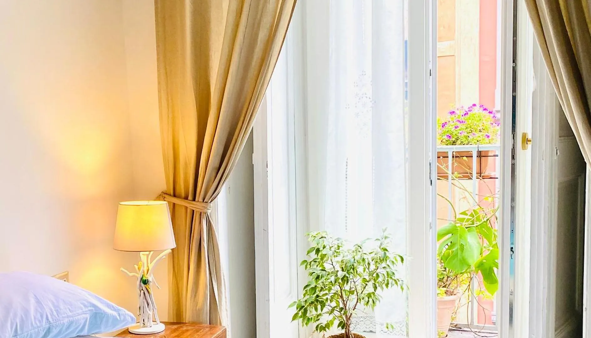 B&B Arte E Musei Naples